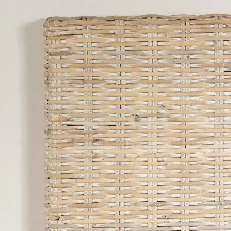 Wandmontiertes Kopfteil aus geflochtenem Rattan